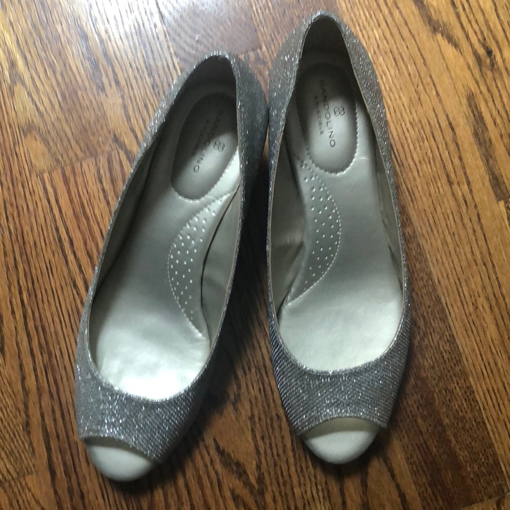 Bandolino Size 9 dress shoes